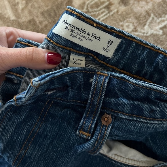 Abercrombie Curve Love - The 90s relaxed Jean high rise - Picture 6 of 8